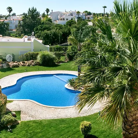 Apartment Luxurious First Floor Sleeps 4 *